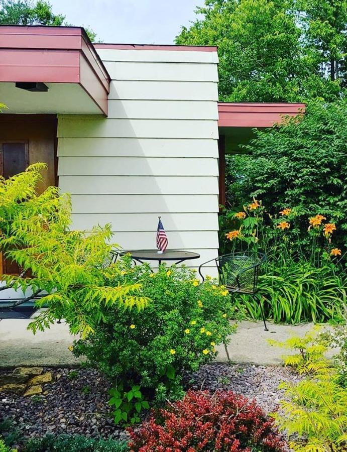 ספרינג גרין The Usonian Inn Llc מראה חיצוני תמונה